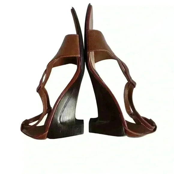 Chadwick’s Women's Brown Leather T-Strap Wedge Sandals Size 7.5 - Picture 3 of 9